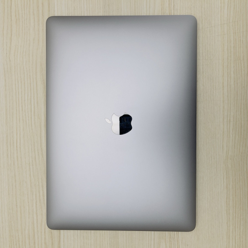 MacBook Pro 15 2016 Space  I7 2.7ghz 16/512